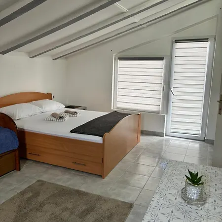Apartment Sava *